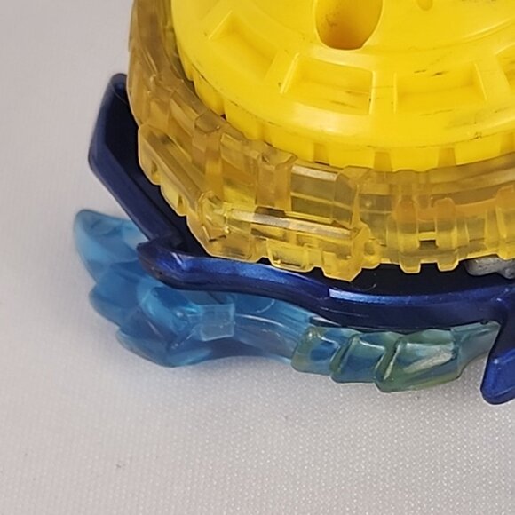 Hasbro Tomy Beyblade Burst Switch Strike Genesis‎ Valtryek V3 Top Anime Vietnam - Picture 7 of 14